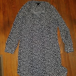 Black and White Tunic by Attention